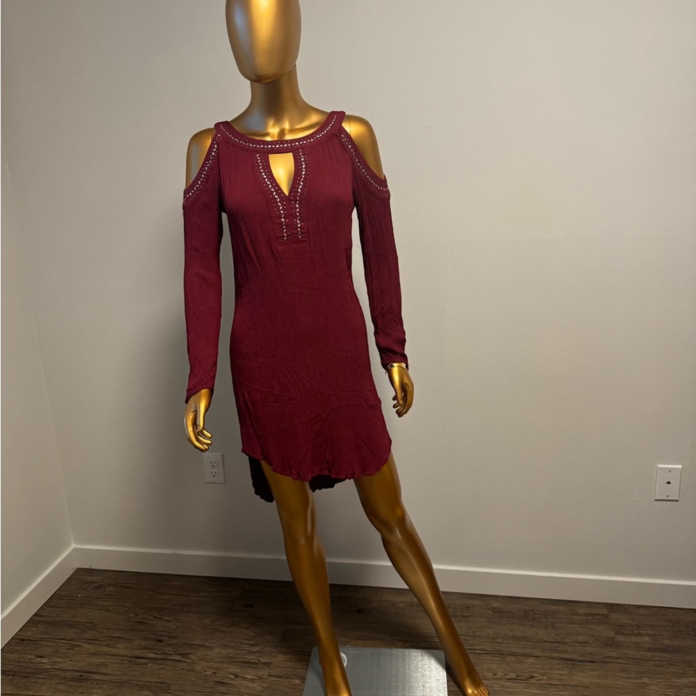Knox Rose Burgundy Cold Shoulder Dress
